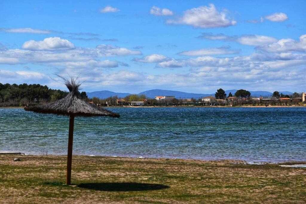 Alojamiento El Pez Casa Con Piscina Climatizada Villafranca de los Caballeros Buitenkant foto