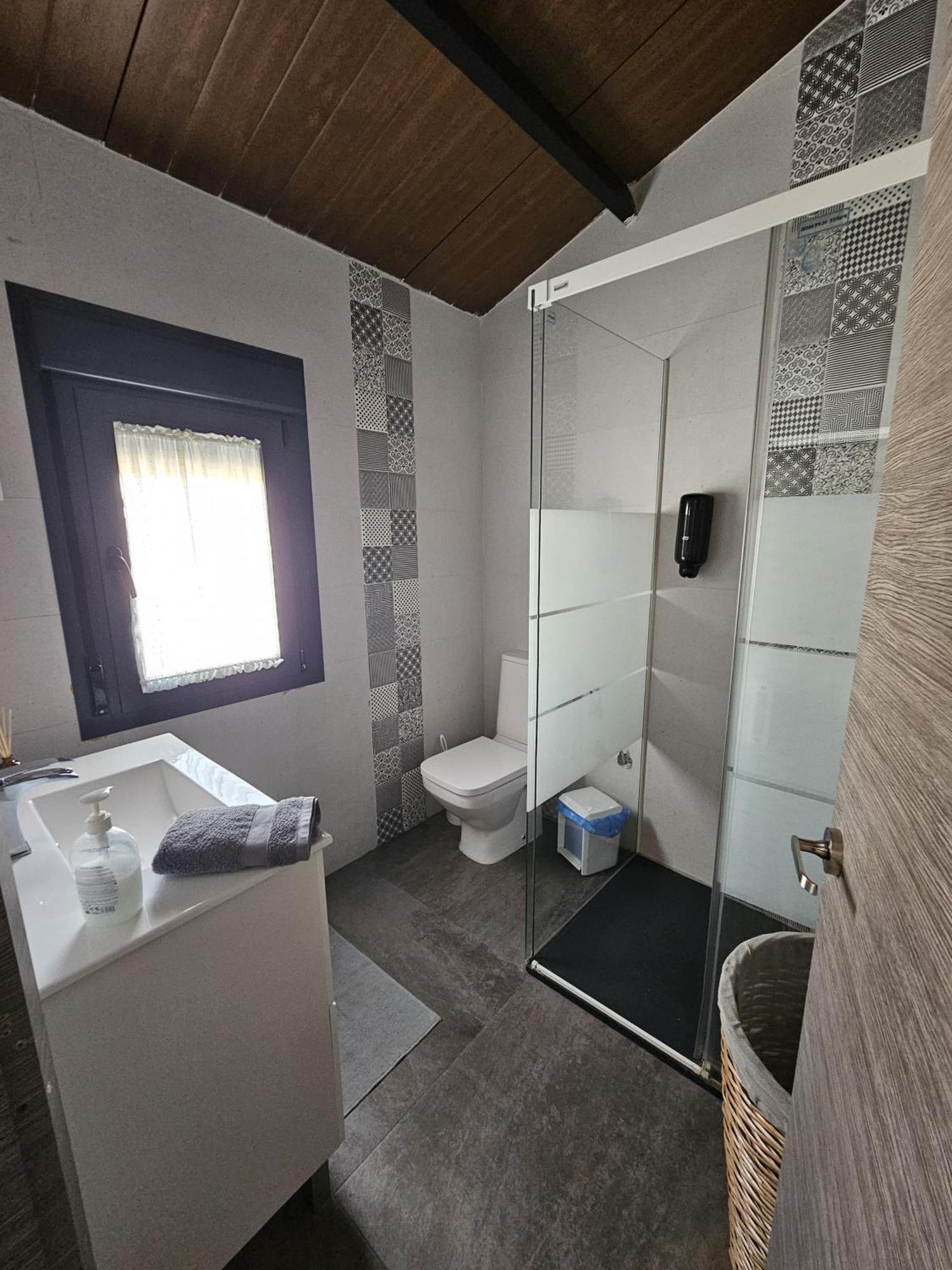 Alojamiento El Pez Casa Con Piscina Climatizada Villafranca de los Caballeros Buitenkant foto