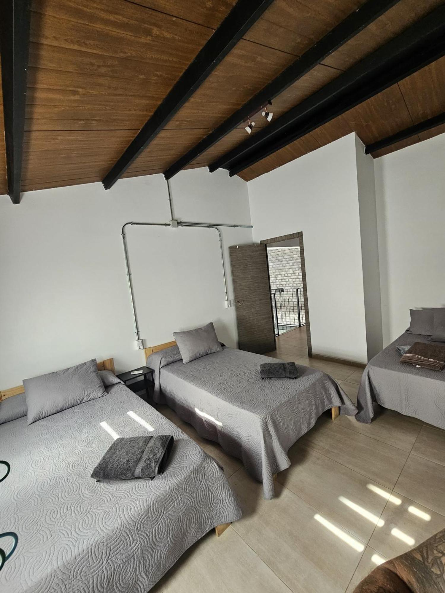 Alojamiento El Pez Casa Con Piscina Climatizada Villafranca de los Caballeros Buitenkant foto