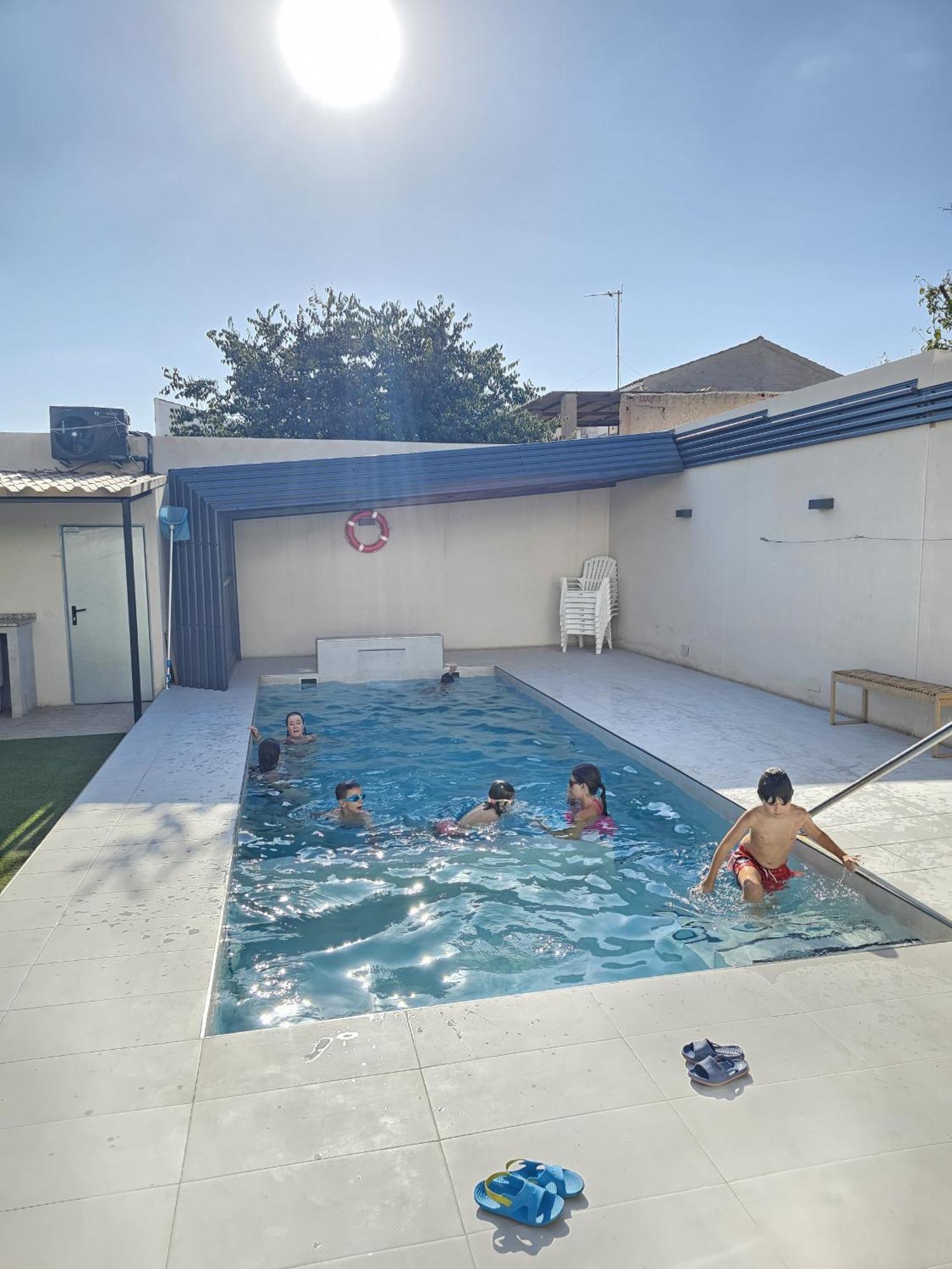 Alojamiento El Pez Casa Con Piscina Climatizada Villafranca de los Caballeros Buitenkant foto